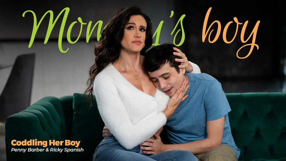 Mimando A Su Hijo – Coddling Her Boy – Mommy’s Boy