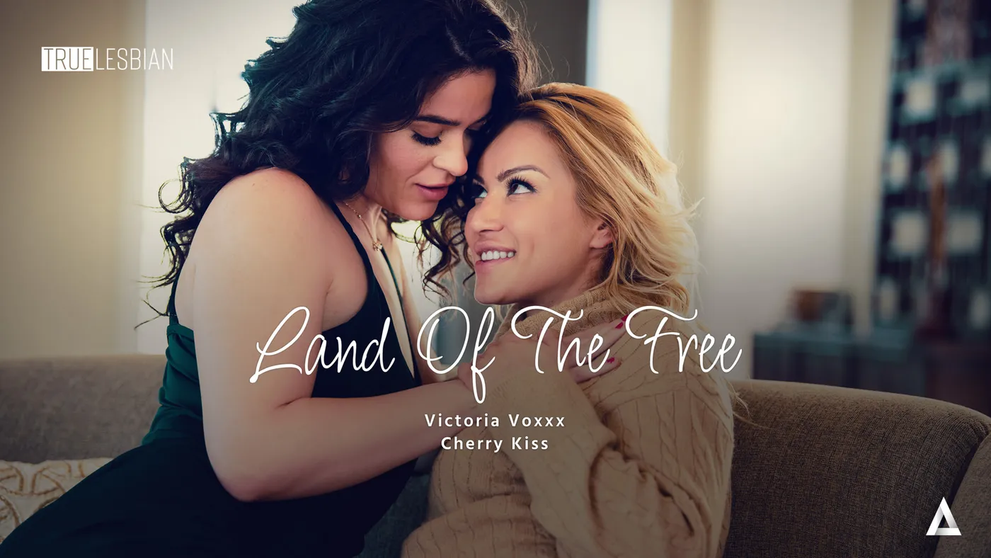 La Tierra De La Libertad – Land Of The Free – True Lesbian