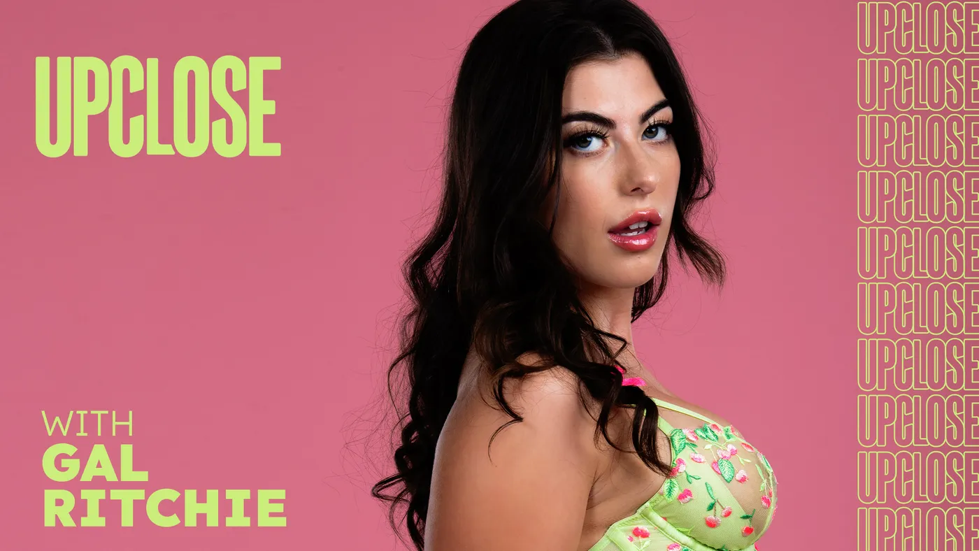 De Cerca Con Gal Ritchie – Up Close With Gal Ritchie – UP CLOSE