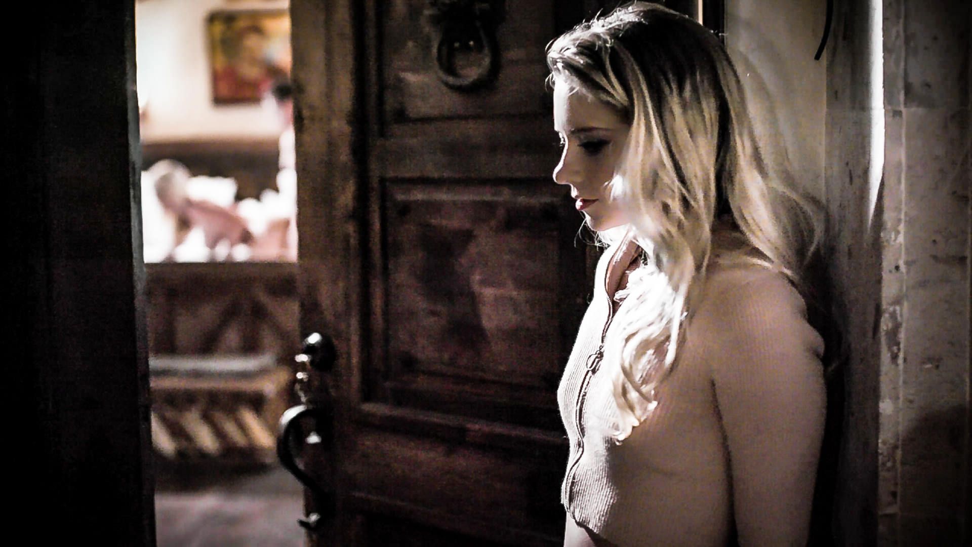 Detrás De Puertas Cerradas – Behind Closed Doors – Pure Taboo