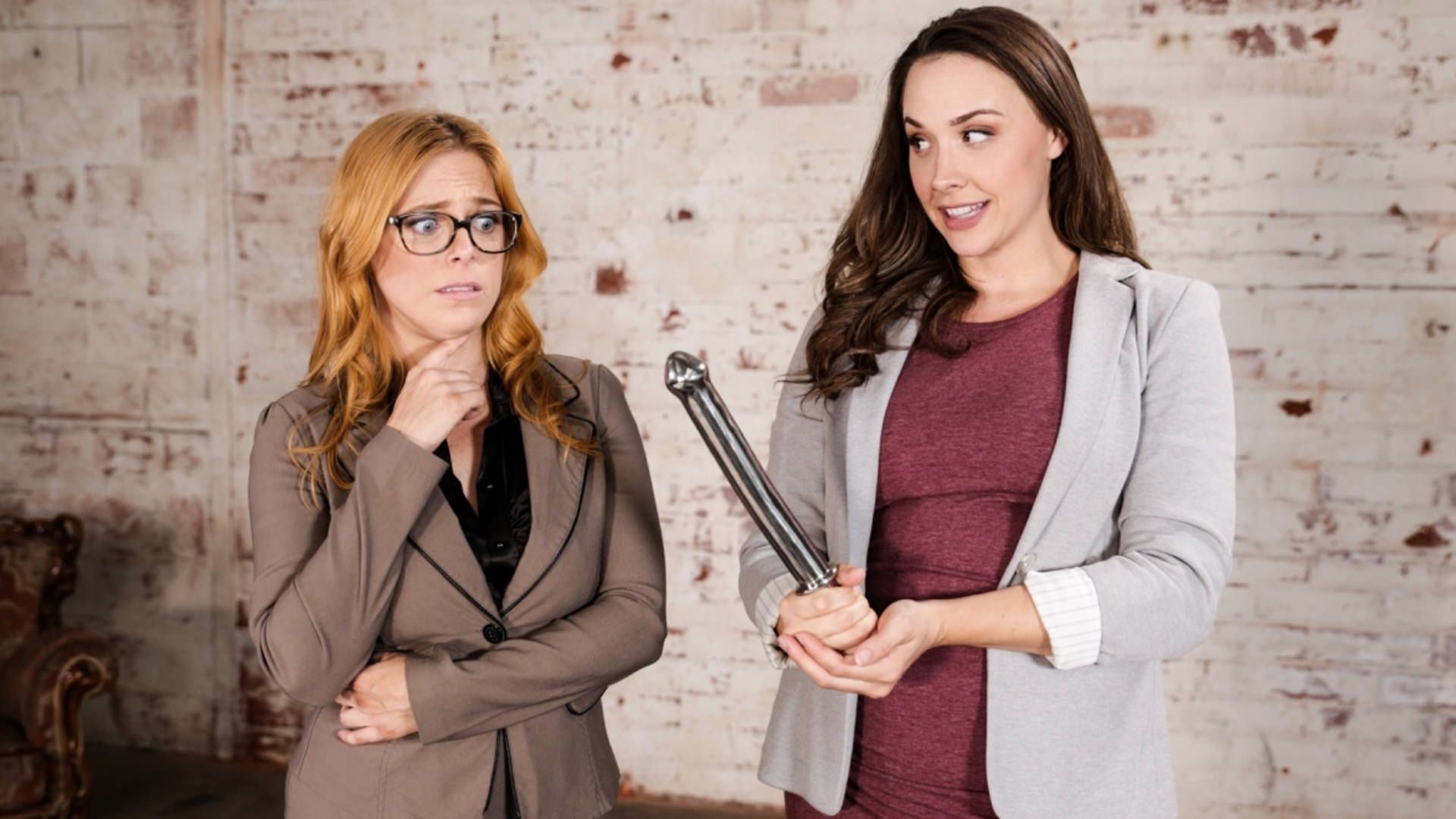 Agente Inmobiliario Reacio – Reluctant Realtor – Girls Try Anal
